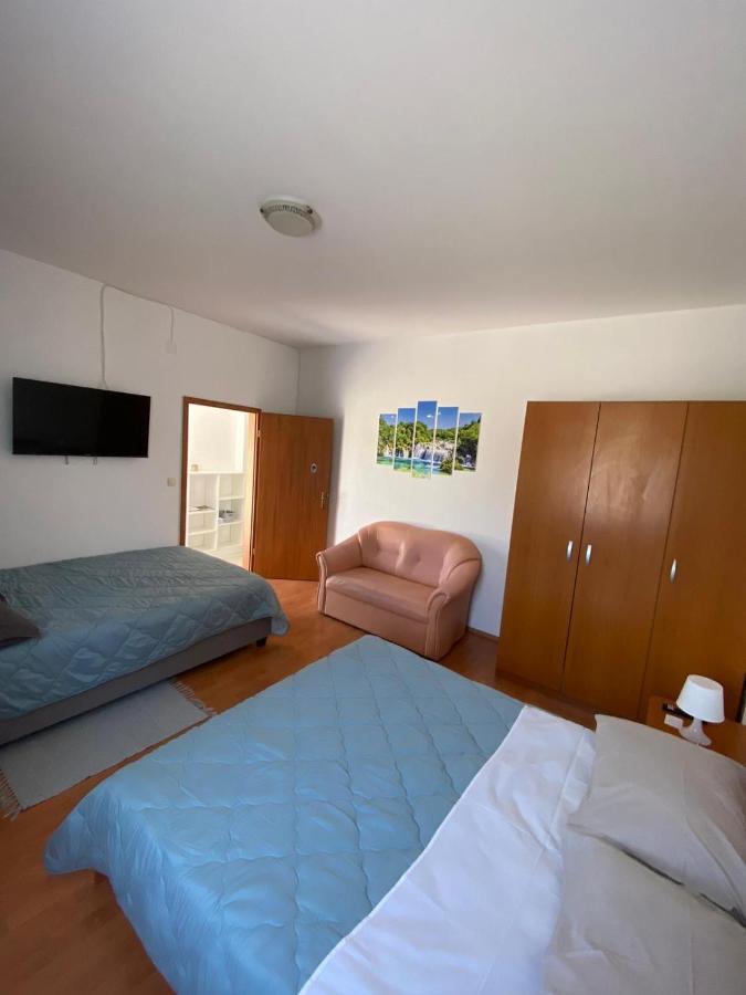 Room Sandra Матульи Экстерьер фото