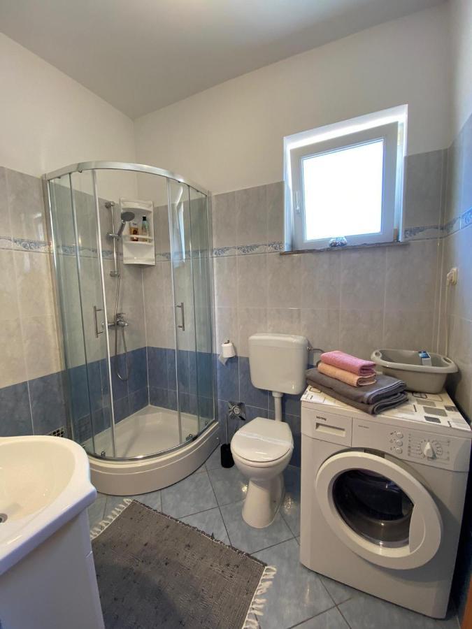 Room Sandra Матульи Экстерьер фото