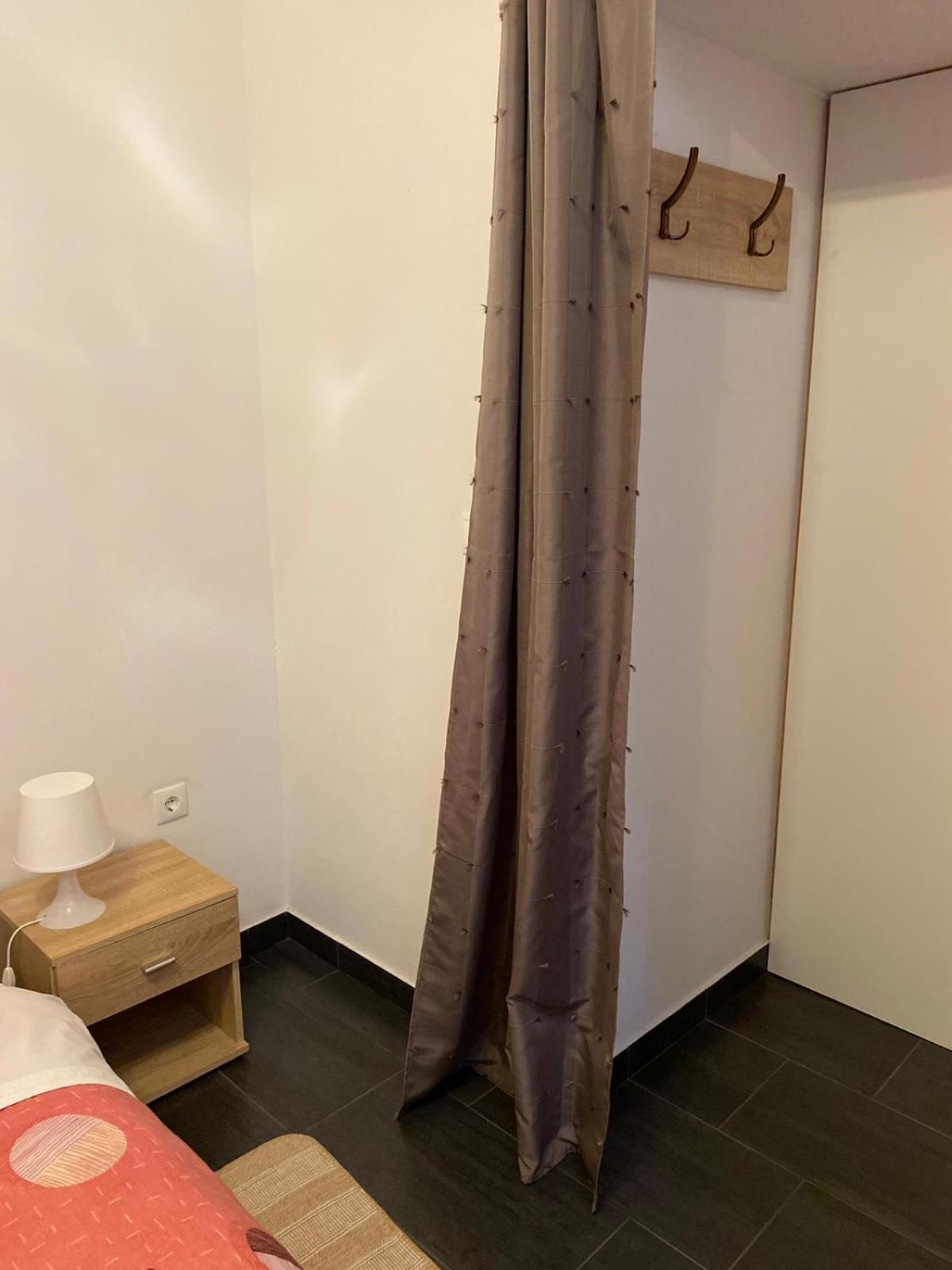Room Sandra Матульи Экстерьер фото